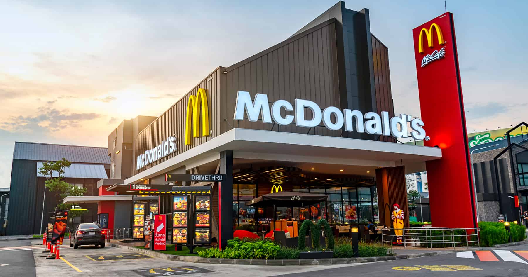 McDonald's Franchise  Cost, Fees & Earning Stats (2024)